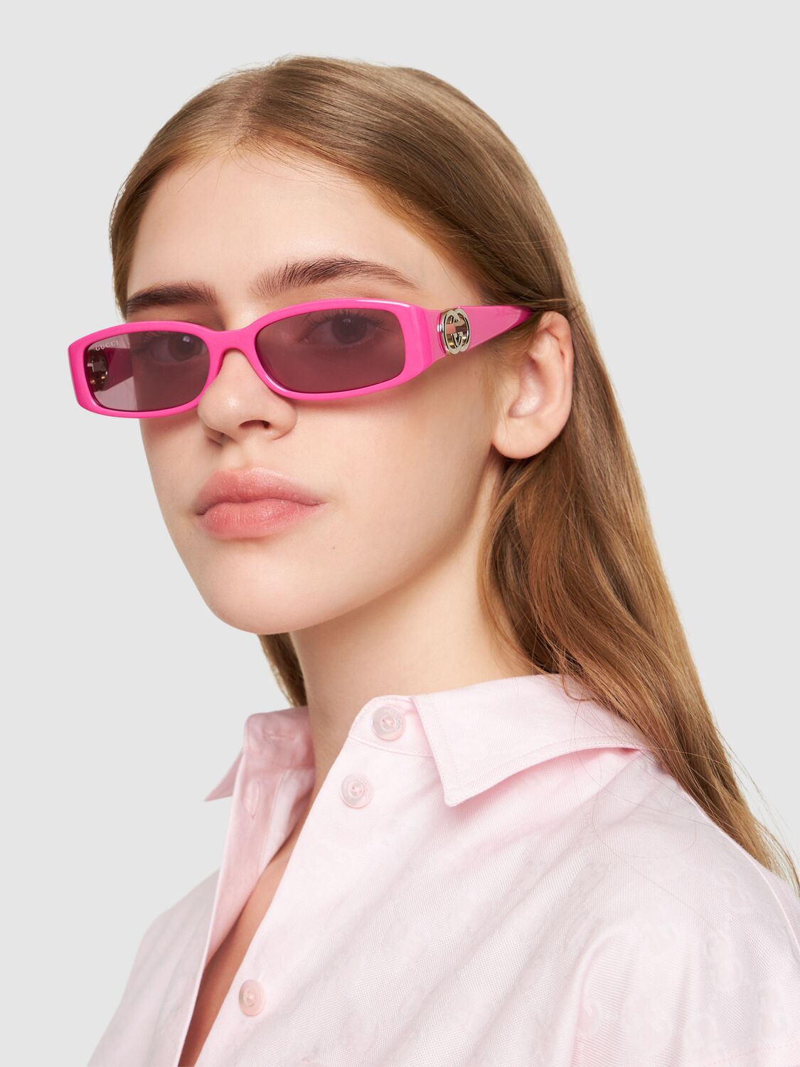 Gucci GG1661S Slim Rectangular Sunglasses in Fuchsia – Designer