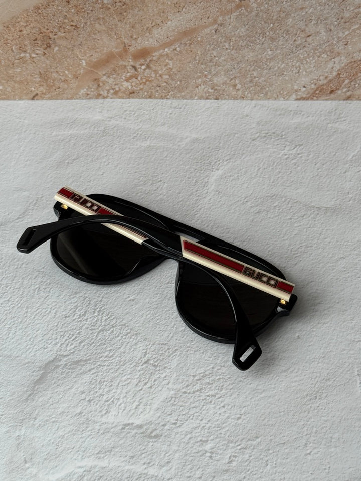 Gucci GG0463S Gafas de sol de aviador polarizadas negras 
