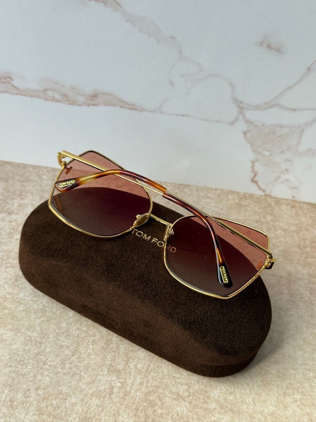 Farah TF0951 gold-tone rectangular sunglasses with dark pink tinted lenses