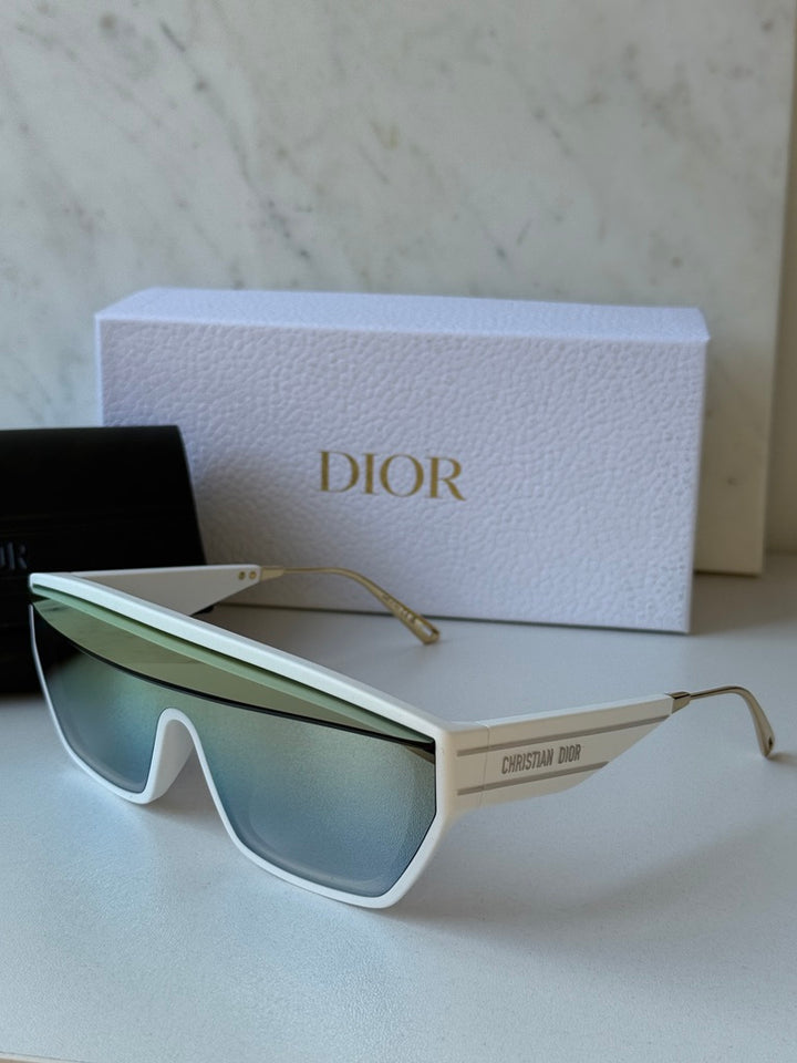 Dior DiorClub M7U Visor Mask Sunglasses in White Mirror