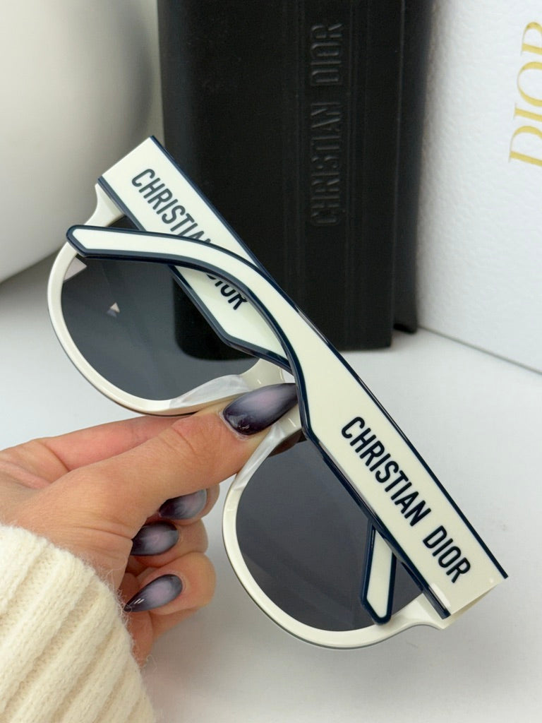 Dior Pacific B2F Rounded Sunglasses in White Mirror