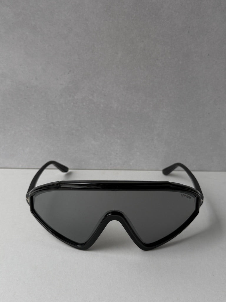 Black mirror sunglasses with angular wraparound frame