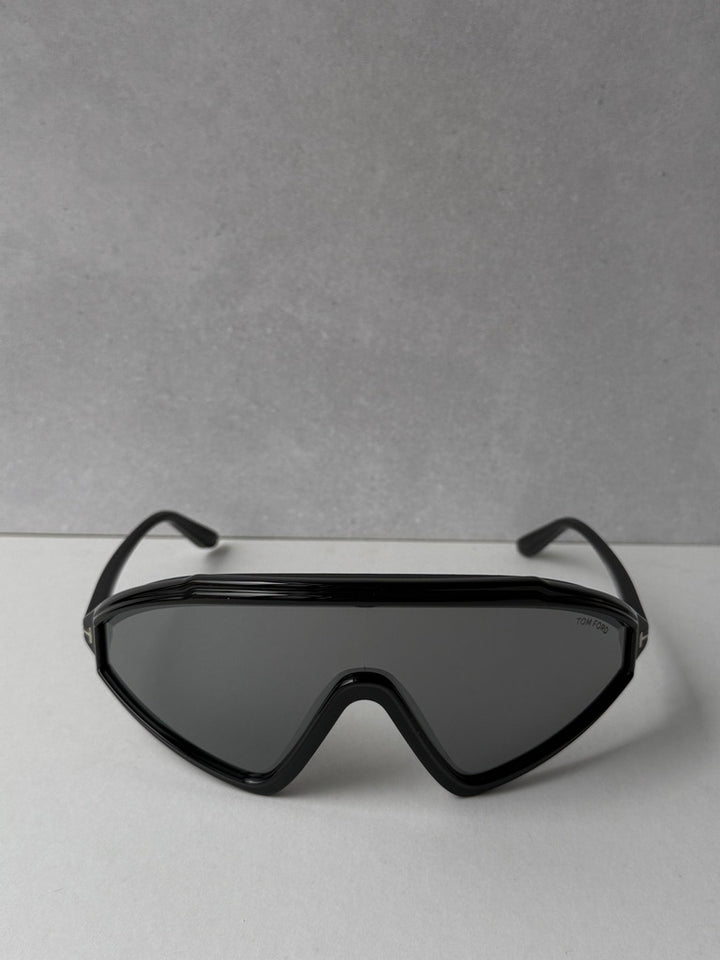 Black mirror sunglasses with angular wraparound frame