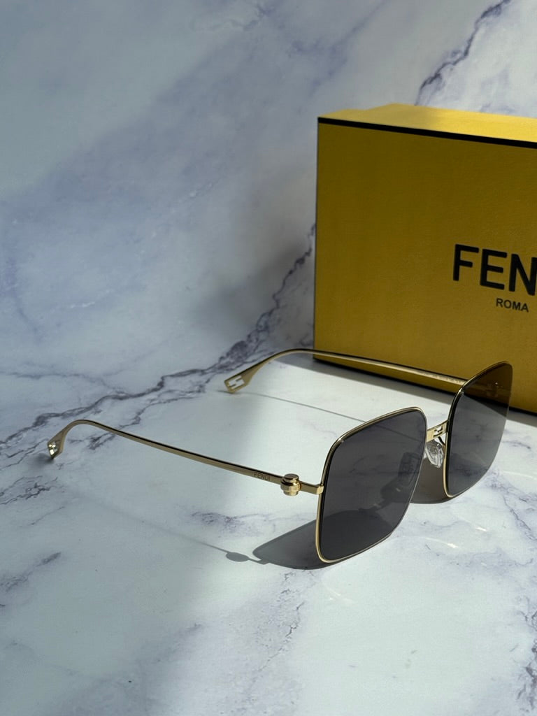 Fendi Baguette FE40123U Square Sunglasses in Gold – Designer Fendi Baguette FE40123U Square Sunglasses in Gold – Designer