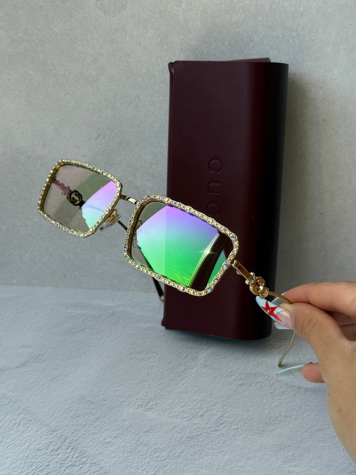 Gucci GG1568S Chain Sunglasses in Gold Crystal