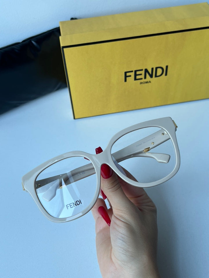 Fendi FE50026I F Marcos de bloqueo en negro