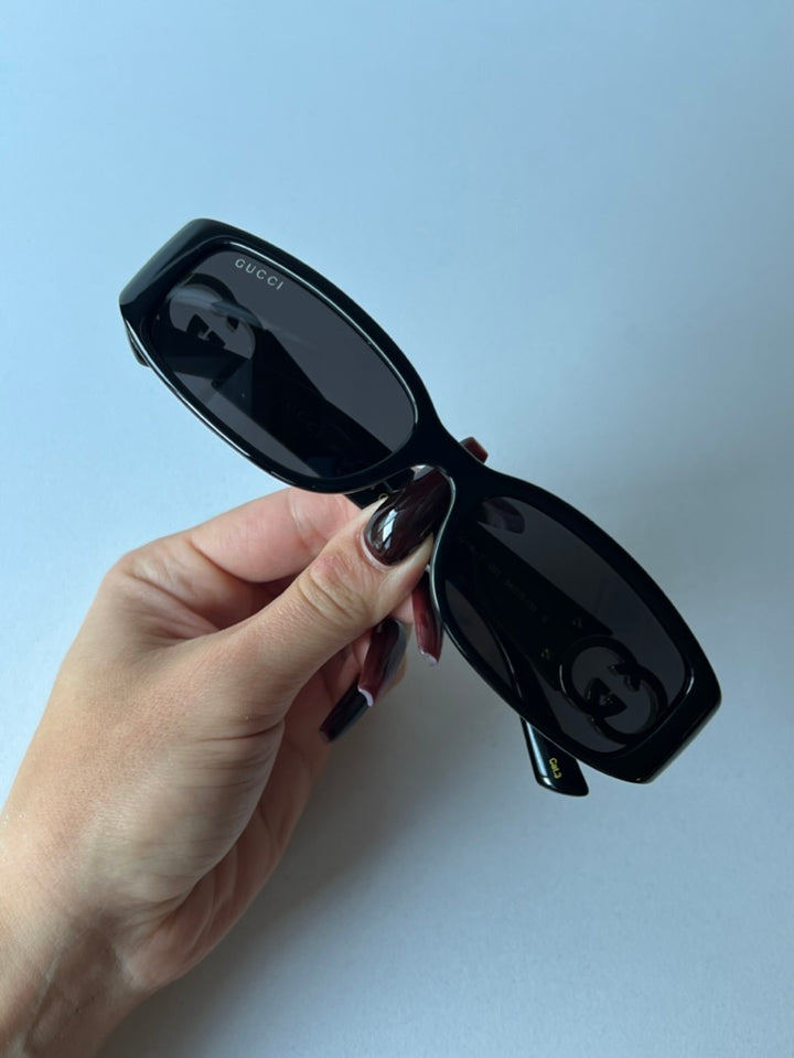 Gucci GG1661S Slim Rectangular Sunglasses in Black