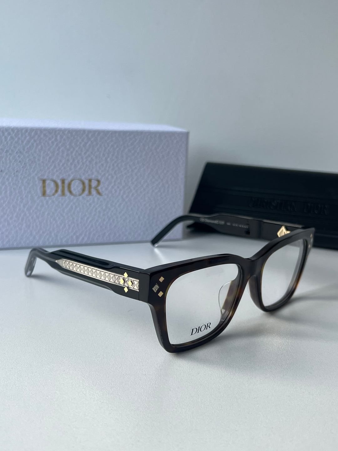 Dior CD DiamondO S1F Frames in Havana Brown