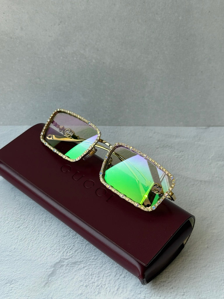 Gucci GG1568S Chain Sunglasses in Gold Crystal