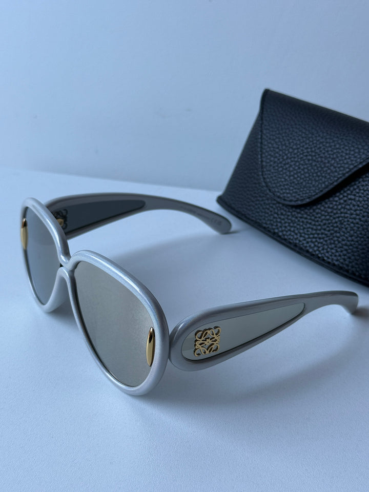 Loewe LW40132I Paula's Ibiza Sunglasses in Light Grey Mirror