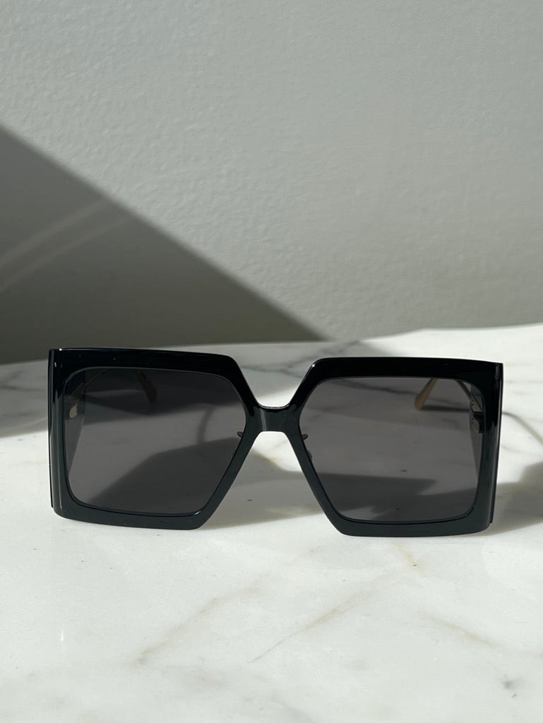 Dior DiorSolar S1U Oversized Sunglasses in Black