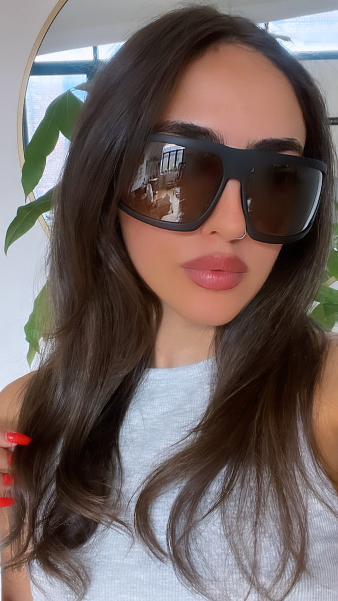 Tom Ford Clint FT1066 Shield Sunglasses in Black – Designer Daydream