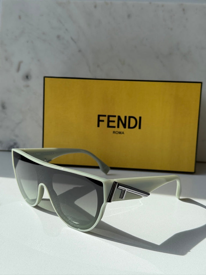 Fendi FE40150I First Flat Top Sunglasses in Grey