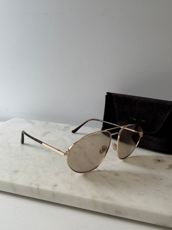 Tom Ford Ken FT1095 Gold Photochromic Aviator Sunglasses
