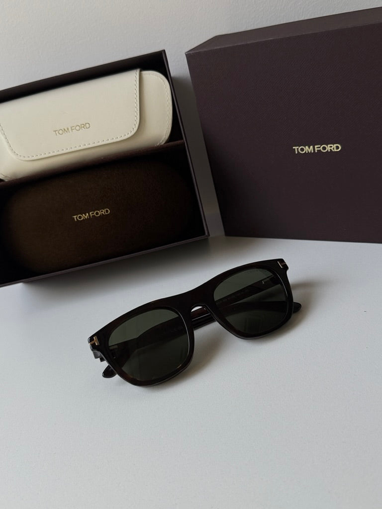 Tom Ford FT5895-B Clip On Sunglasses in Black