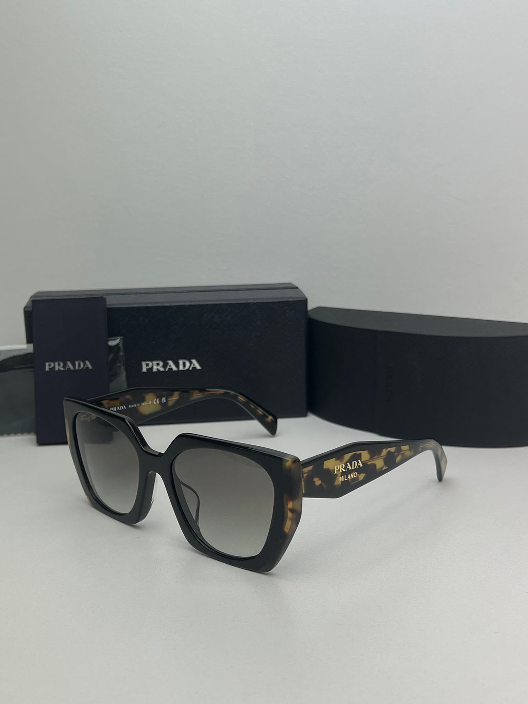 Prada PR15WSF Sunglasses in Black Havana