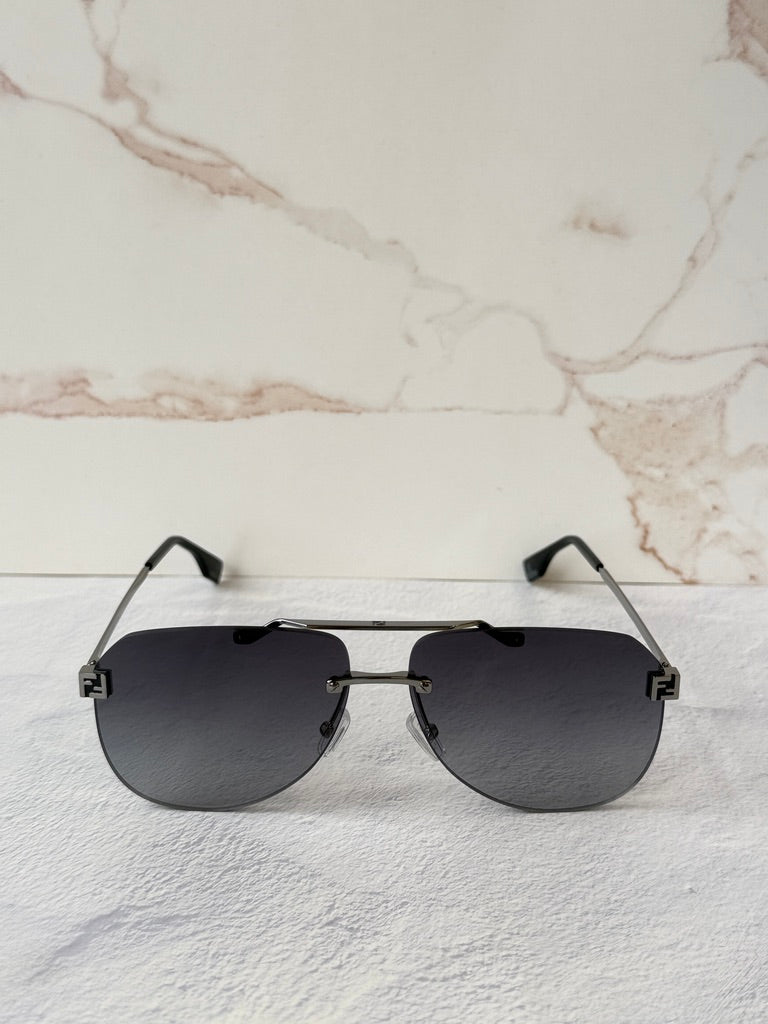 Fendi FE40115U Sky Aviator Sunglasses in Silver