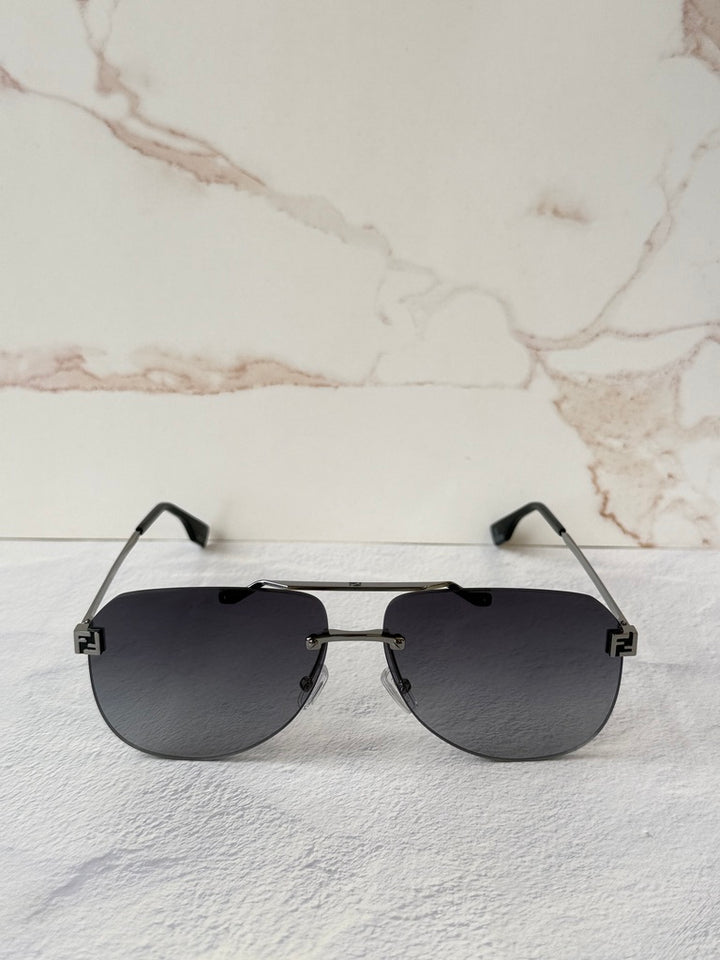 Fendi FE40115U Sky Aviator Sunglasses in Silver