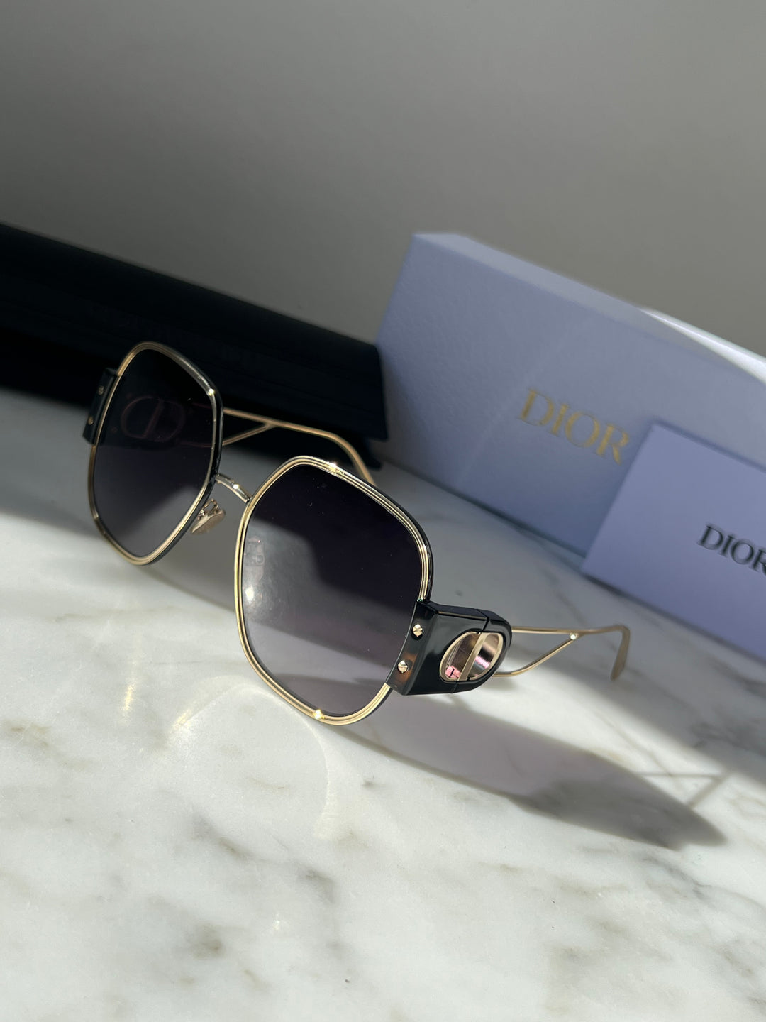 Dior 30Montaigne S5U Sunglasses in Brown