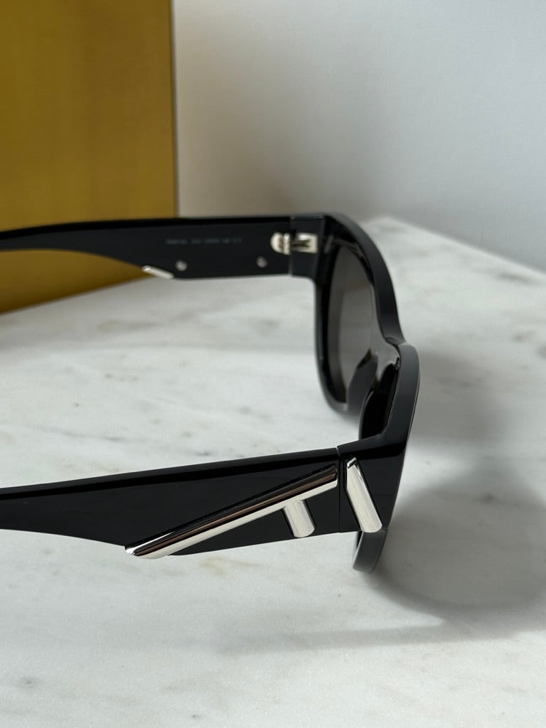 Fendi FE40135I First Cat Eye Sunglasses in Black