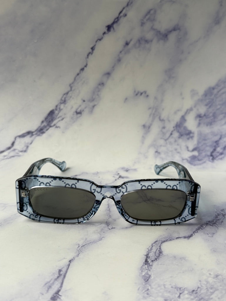 Gafas de sol rectangulares con montura gruesa en negro Gucci GG1426S 