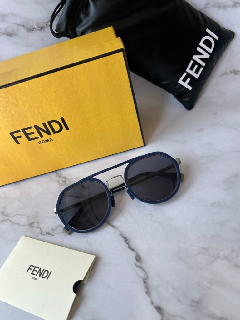 Fendi FE40040U Navy Blue Round Sunglasses