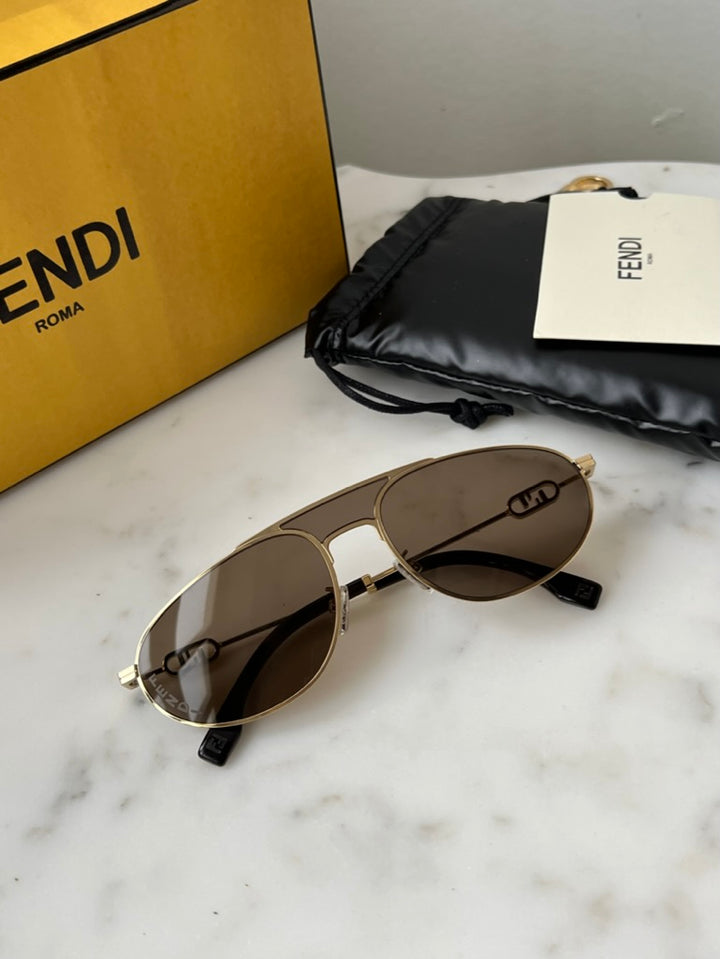 Fendi FE40072U Sunglasses in Gold