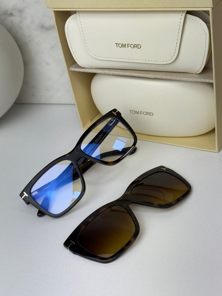 Tom Ford FT5690-B Gafas de sol con clip