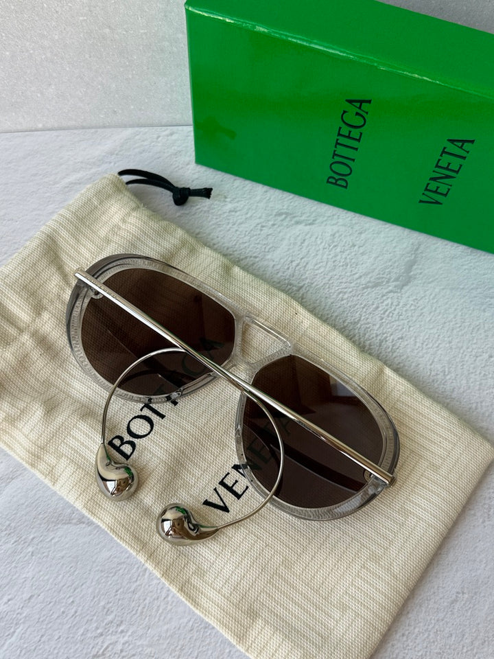 Bottega Veneta BV1273S Drop Earring Aviator Sunglasses in Grey