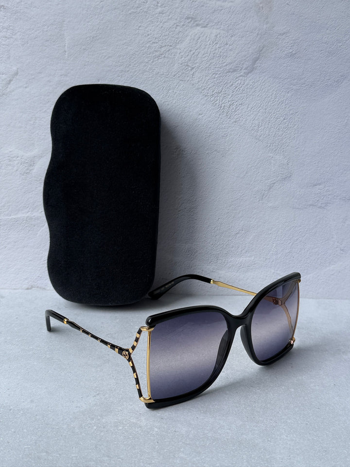 Gafas de sol cuadradas extragrandes con recorte en negro GG0592SK de Gucci 