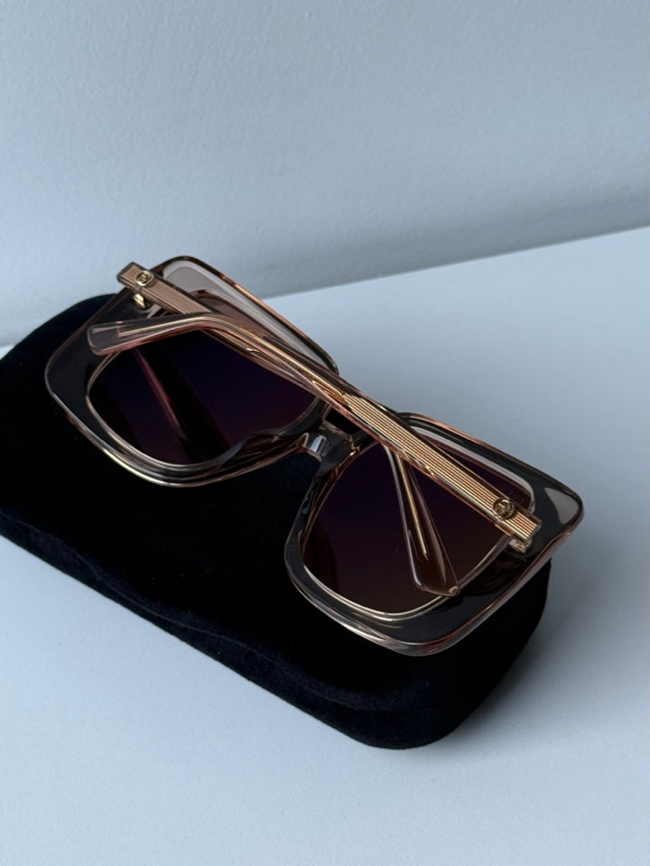 Gafas de sol cuadradas extragrandes en champán Gucci GG1314S 