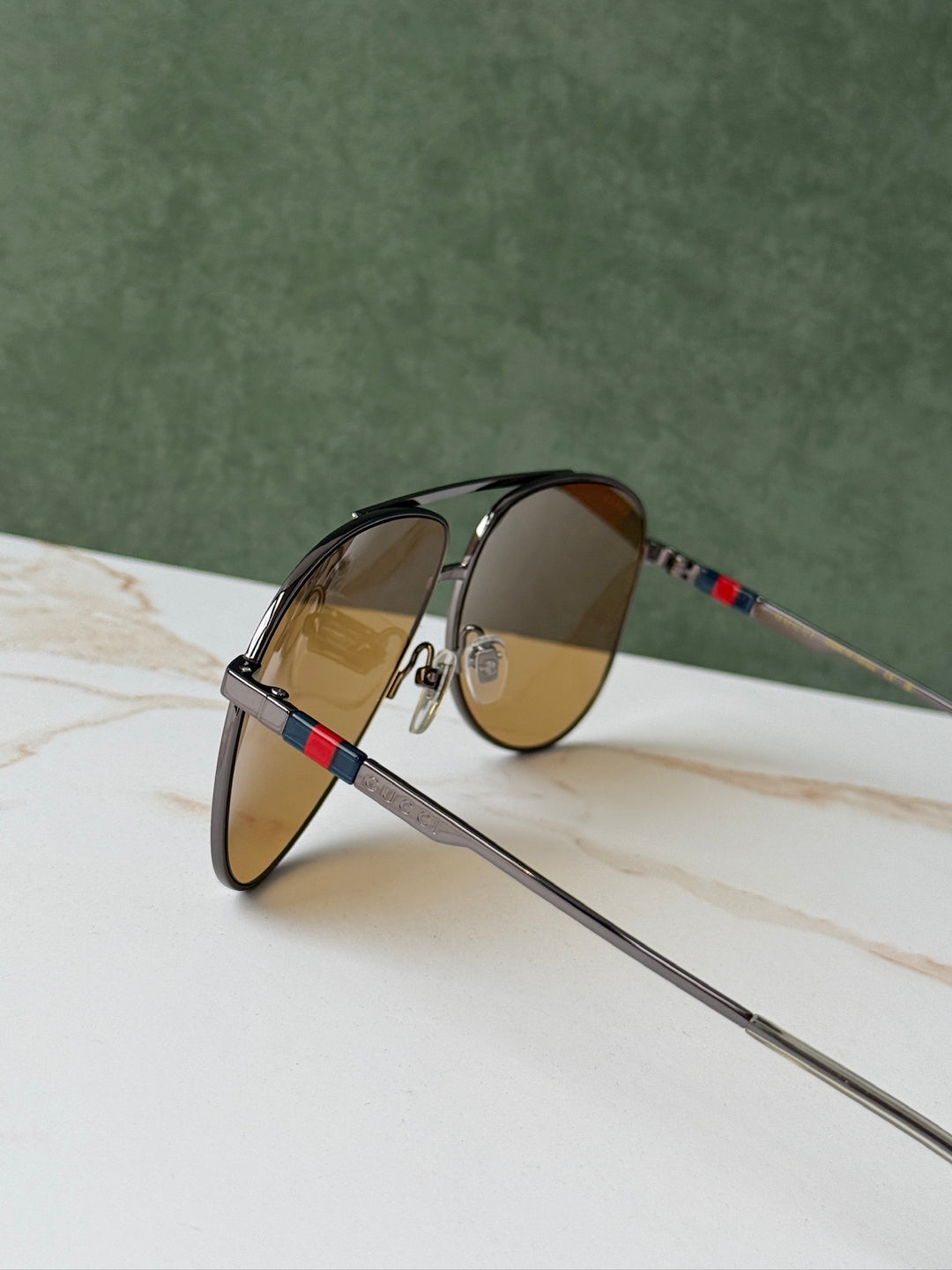 Gucci GG1220S Gafas de sol de aviador con monograma verde