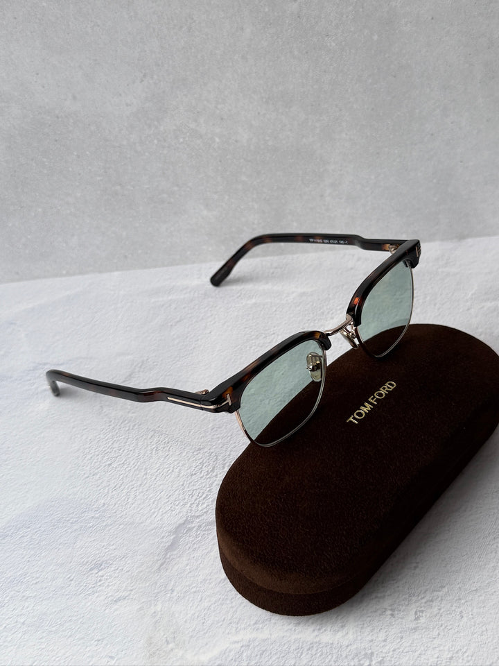 Tom Ford Camilla FT0682 Gafas de sol tipo ojo de gato 