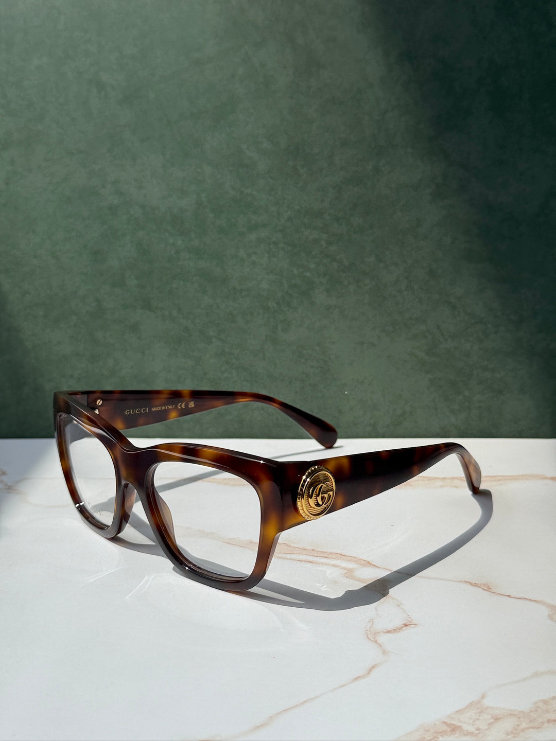 Monturas cuadradas Gucci GG1192O en negro 