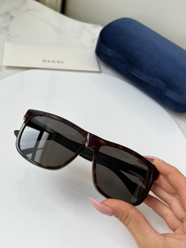 Gucci GG0010S Gafas de sol cuadradas unisex polarizadas en marrón oscuro