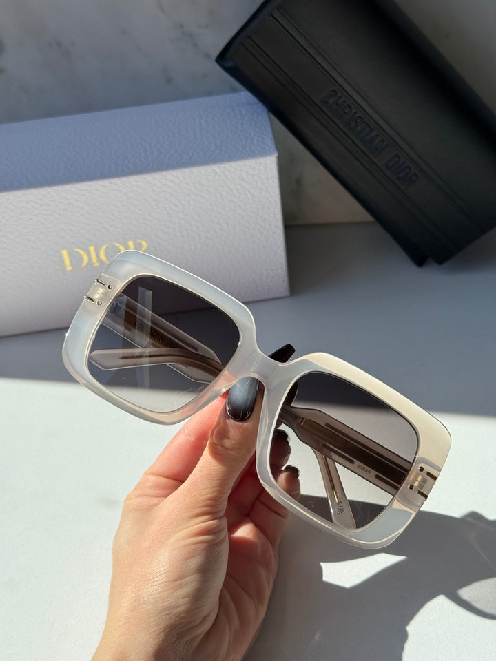 Dior Signature S11F Sunglasses in Milky White