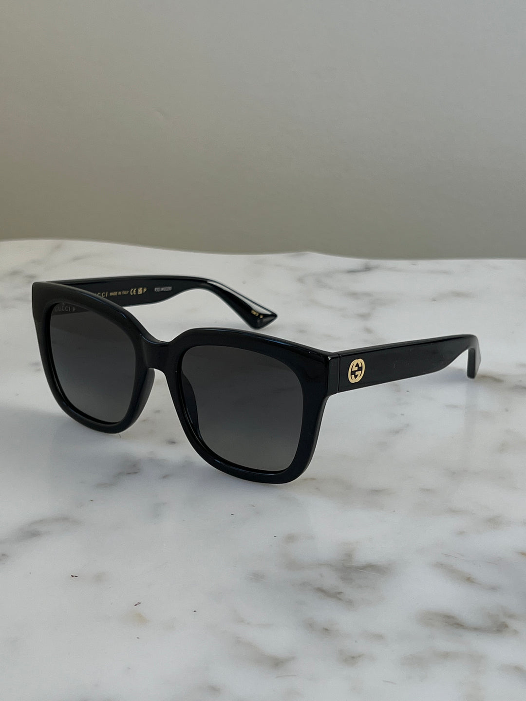 Gafas de sol con montura gruesa en negro Gucci GG1338SK
