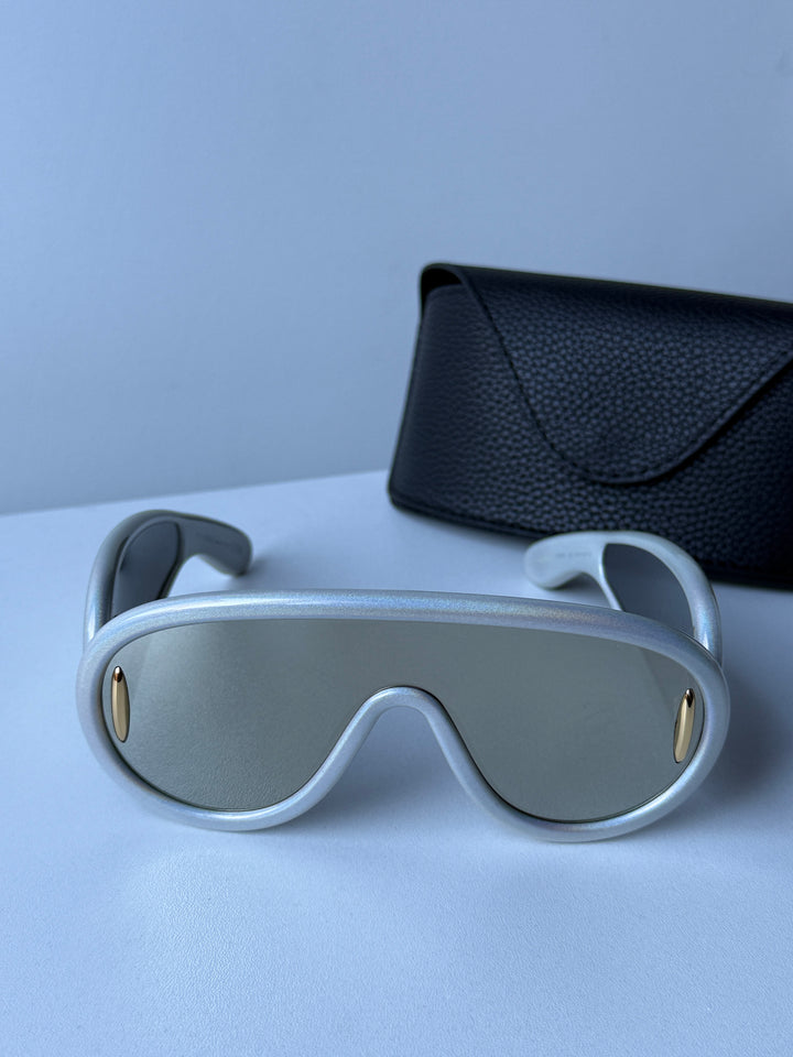 Loewe LW40108I Wave Mask Sunglasses in Light Grey