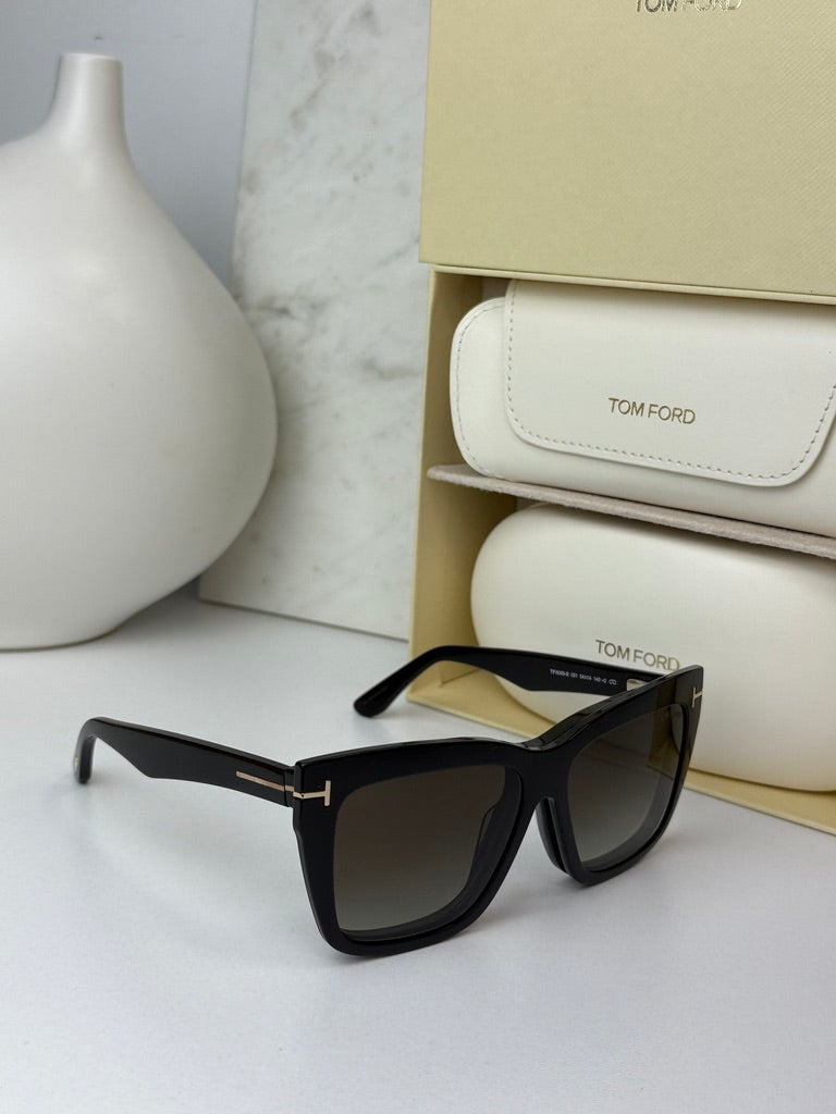Tom Ford FT6069-B Clip On Square Sunglasses in Black