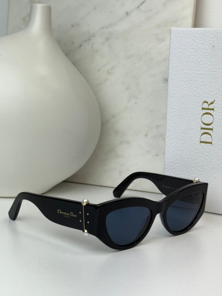 Dior Tribales B1I Cat Eye Sunglasses in Black Pearl