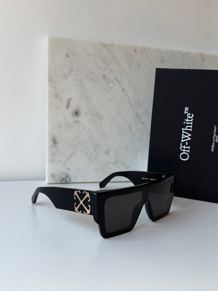 Off White Marion Sunglasses in Black