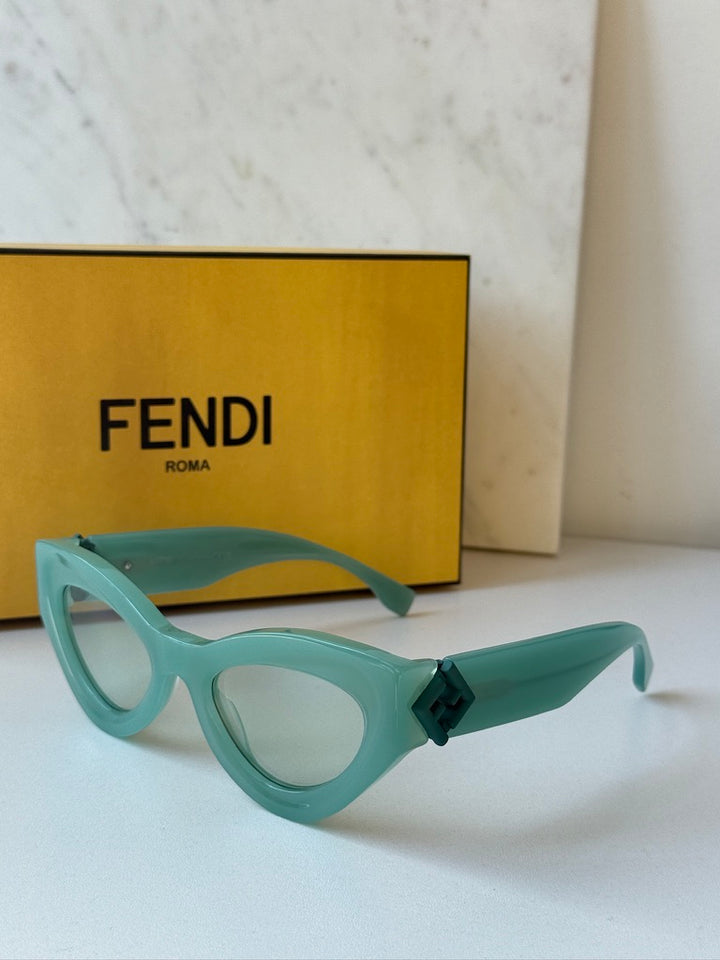 Fendi FF Diamonds FE40146I Cat Eye Sunglasses in Green