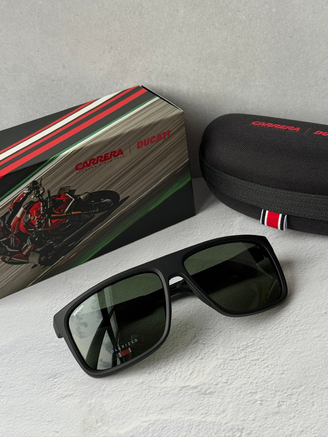 Gafas de sol Carrera Ducatti 002/S en gris