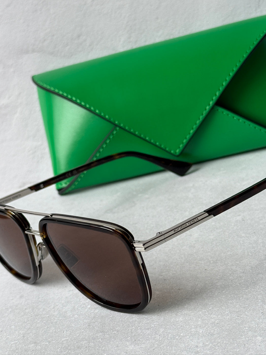 Bottega Veneta BV1463S Squared Aviator Sunglasses in Brown