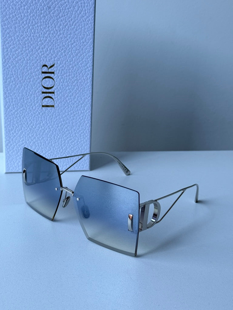 Dior 30Montaigne S7U Sunglasses in Silver Mirror Lens