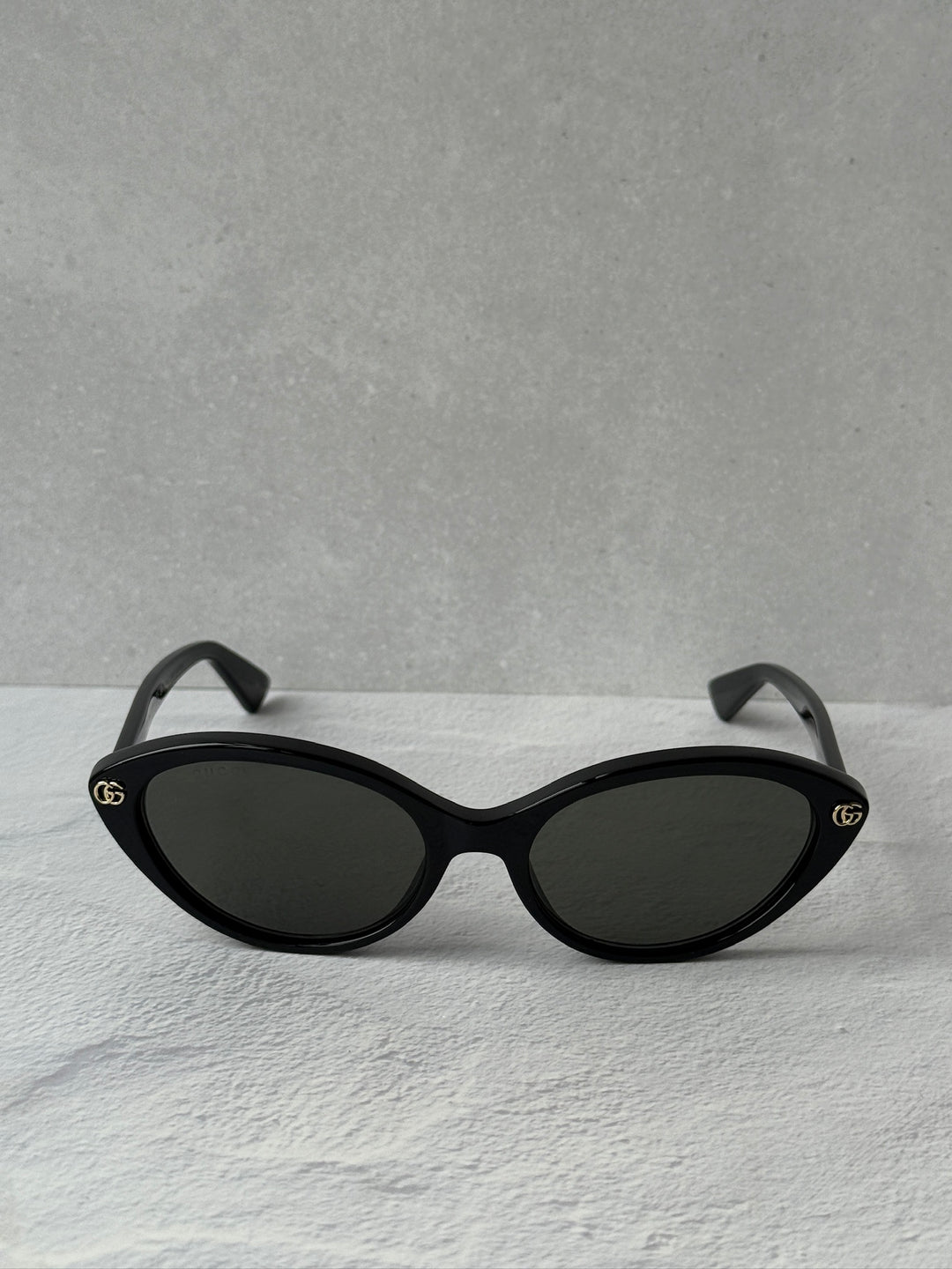 Gucci GG2110S Cat Eye Sunglasses in Black