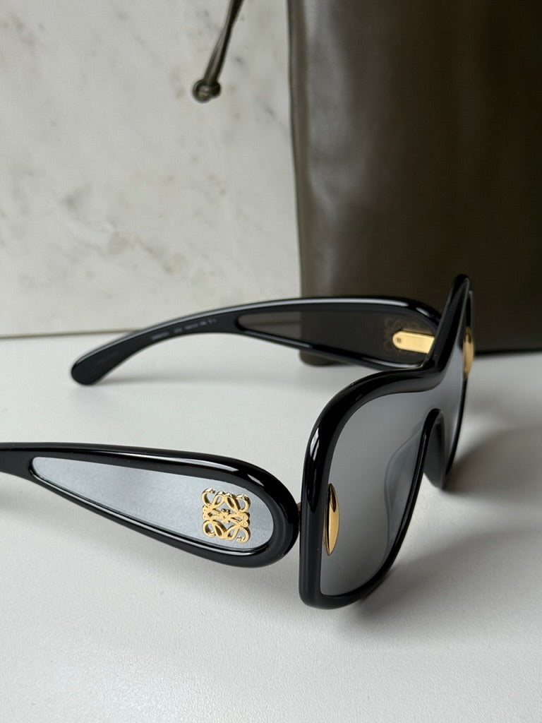 Loewe LW40131I Wave Mask Sunglasses in Black Silver Mirror