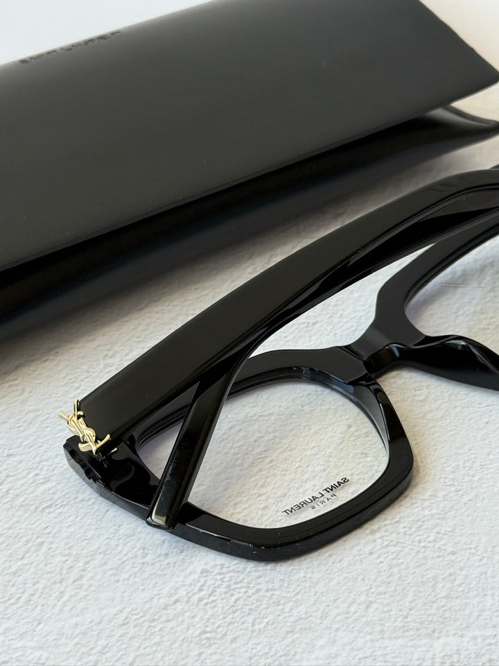 Saint Laurent SLM95/F Gafas de sol estilo ojo de gato con montura gruesa en oro negro