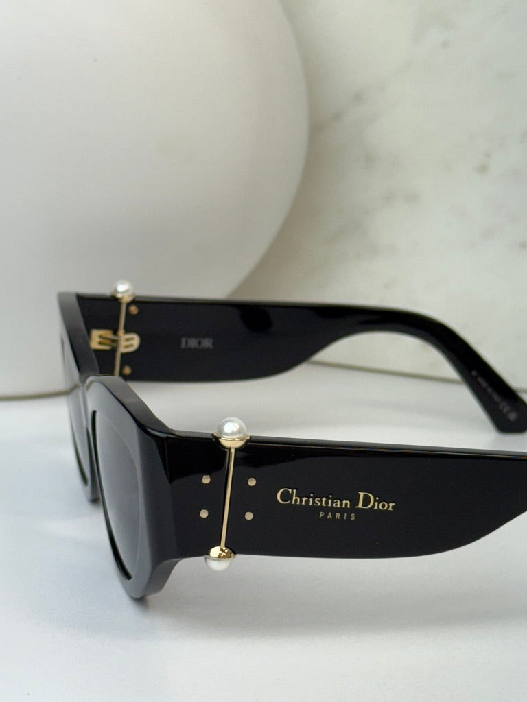 Dior Tribales B1I Cat Eye Sunglasses in Black Pearl