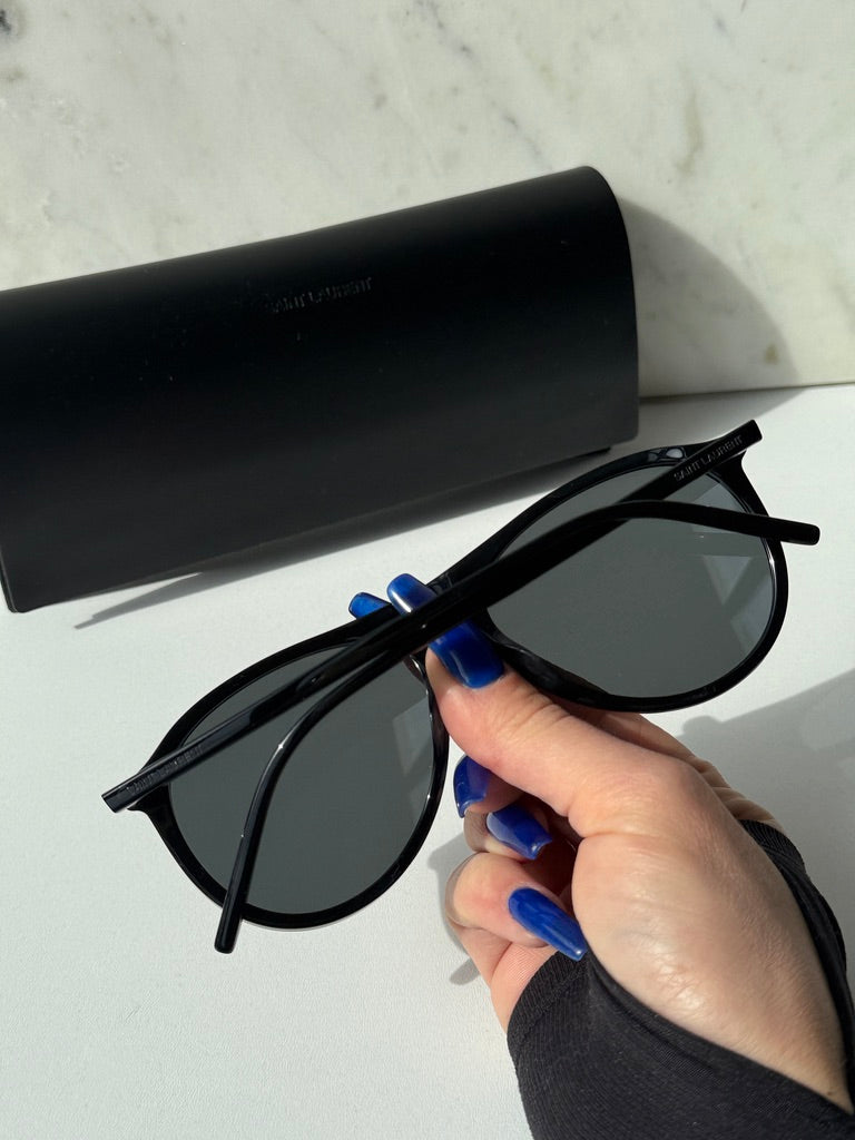 Saint Laurent SL667 Sunglasses in Black
